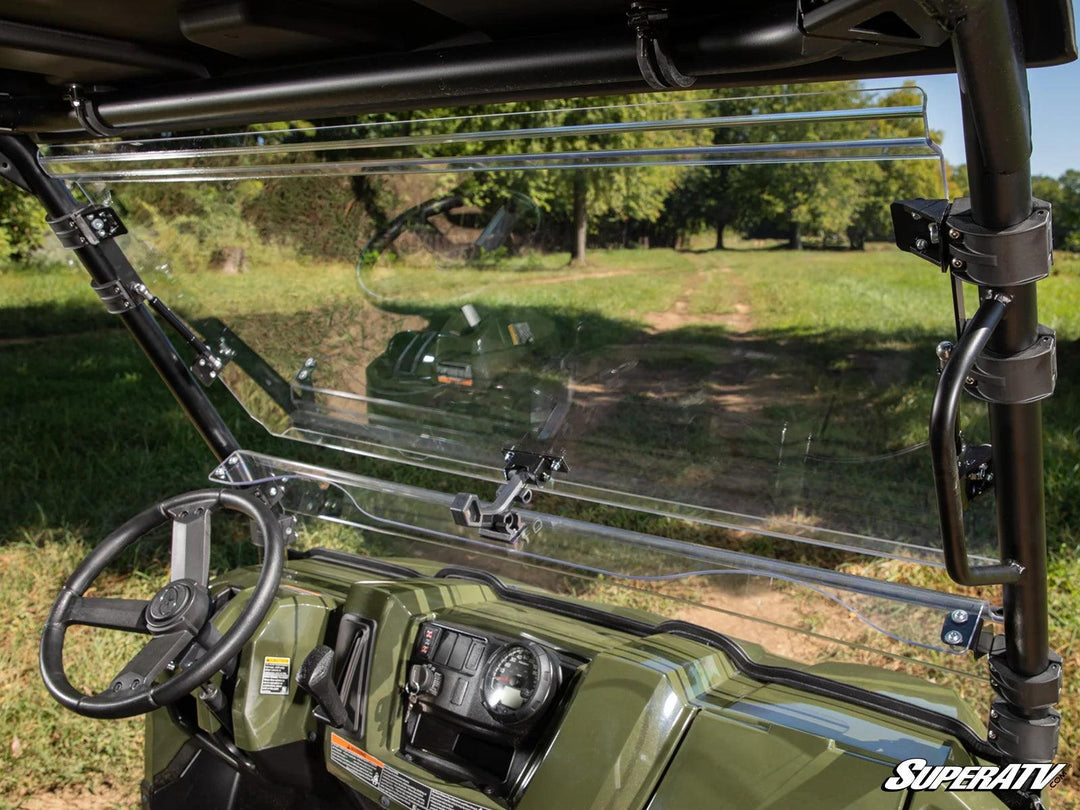 Product display Polaris Ranger 800 flip out windshield.