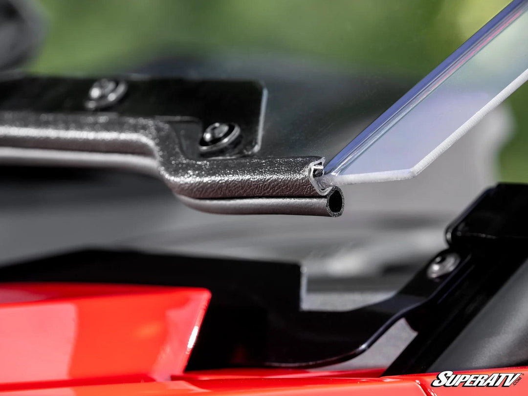 windshield sealing mechanism